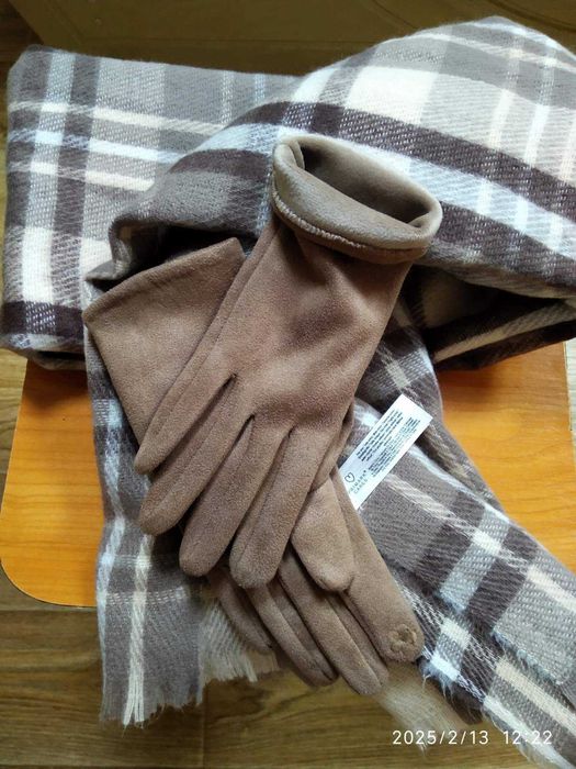 Комплект шарф кашемировый плюс перчатки на флисе