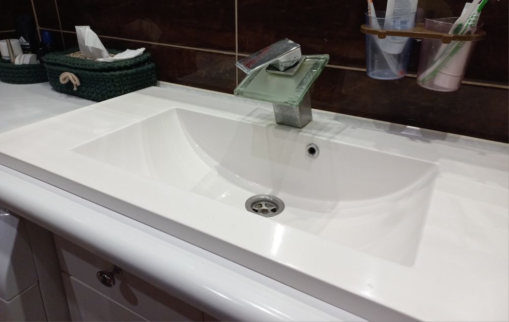 Umywalka wpuszczana w blat 40x80