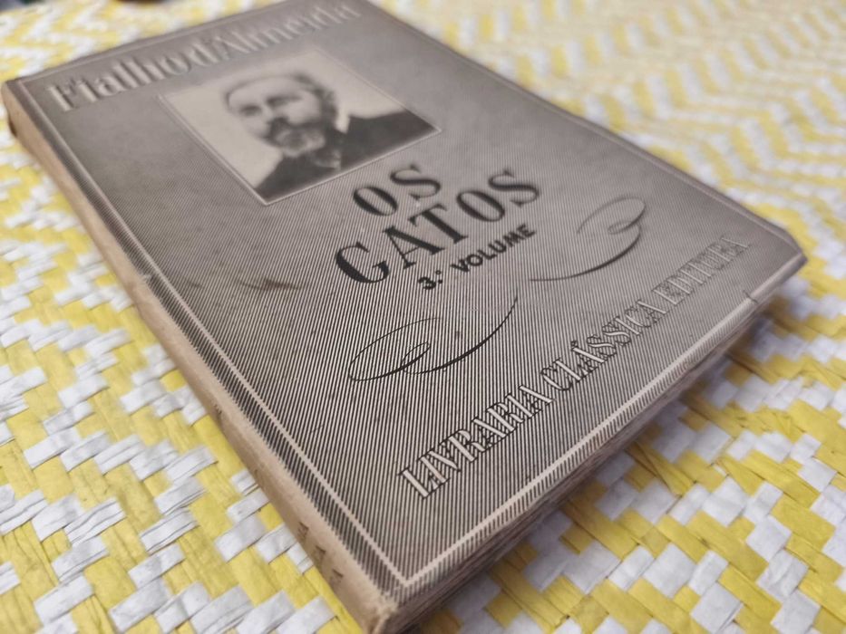 Os Gatos - 3º Volume – 
Fialho D'Almeida