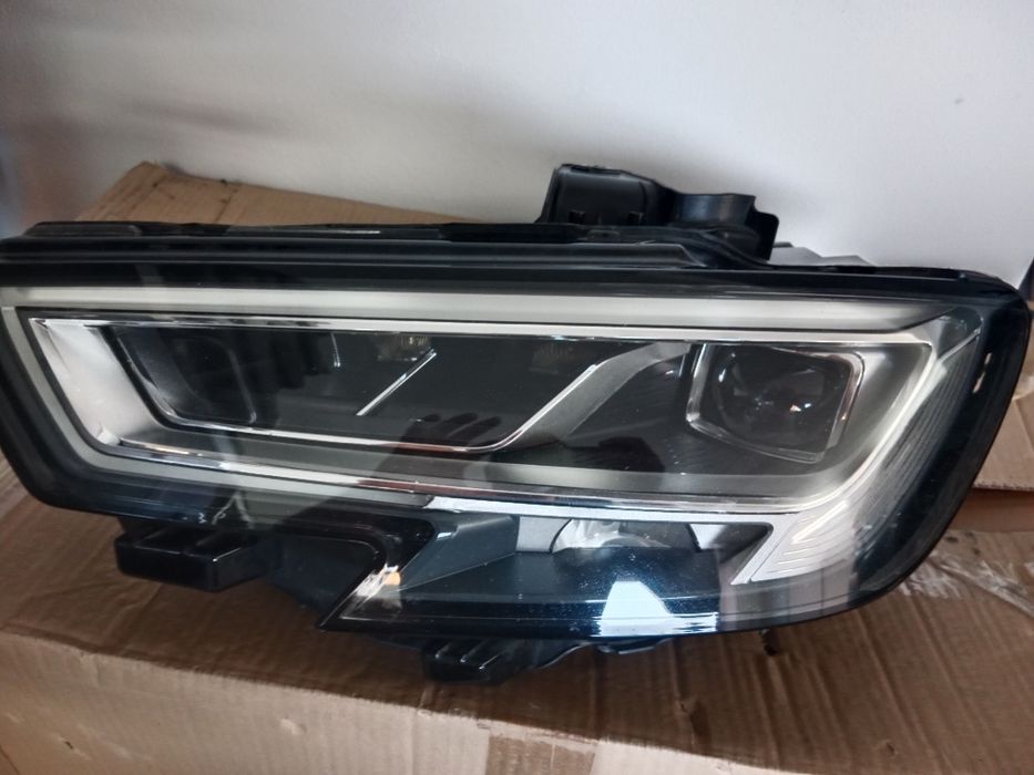 Reflektor lampa Audi A3 S3 full LED lewy przód Audi a3 S3 8v lift 8V0 941 033 C