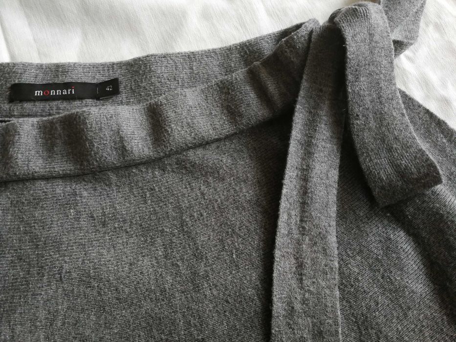 MONNARI spódnica rozkloszowana z kokardą rozm.42