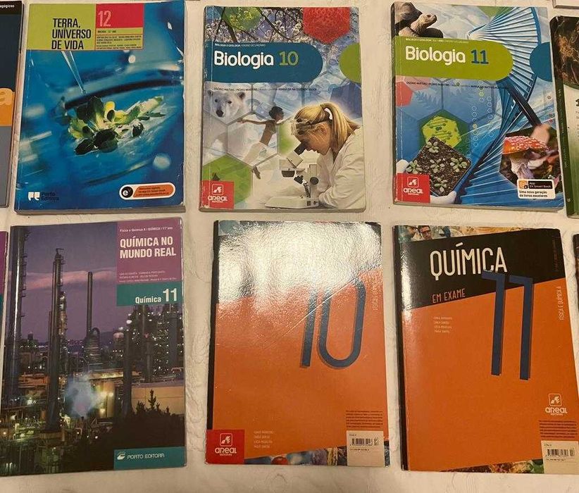 Manuais e cadernos de atividades 10°, 11° e 12°