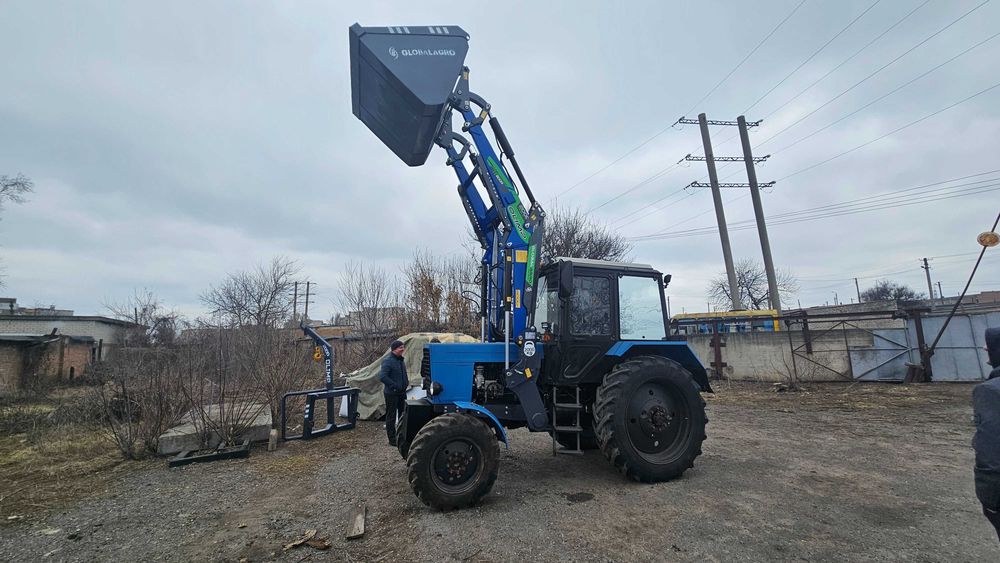 Фронтальний навантажувач КУН "Олімп-2000" PRO