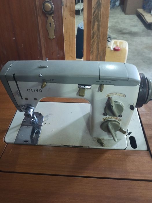 Máquina de costura Oliva CL62