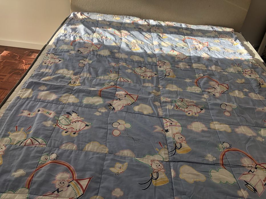Edredon infantil com bonecos, para cama de solteiro