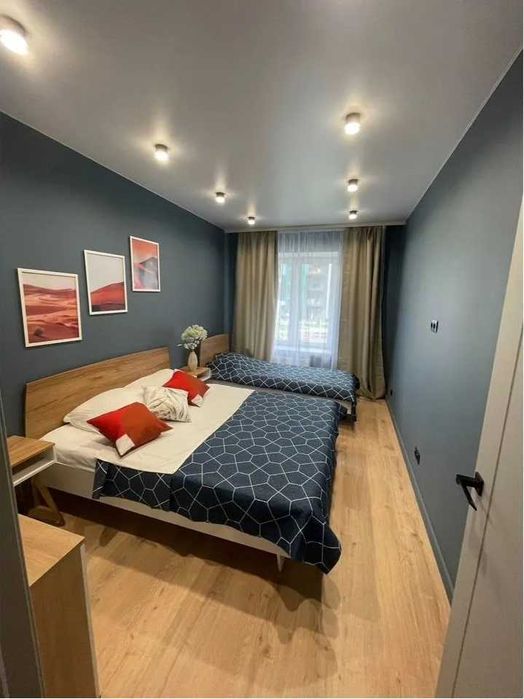 Шпаклевка и покраска стен и потолков, укладка ламината