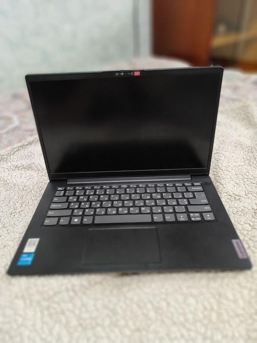 ноутбук Lenovo V14 G4 IRU
