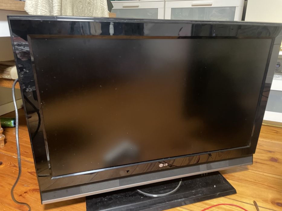 Telewizor LG 37 cali
