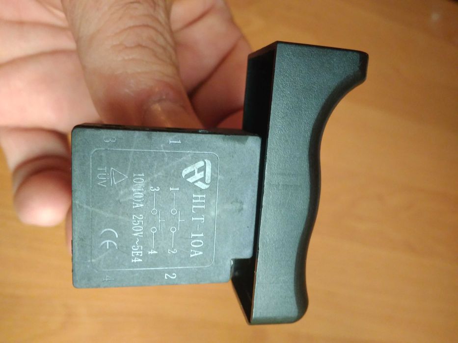 Кнопка пуску для електроінструменту.Кшм.