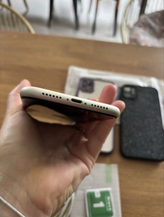 iPhone 11 - 64 gb - Em Excelente Estado!