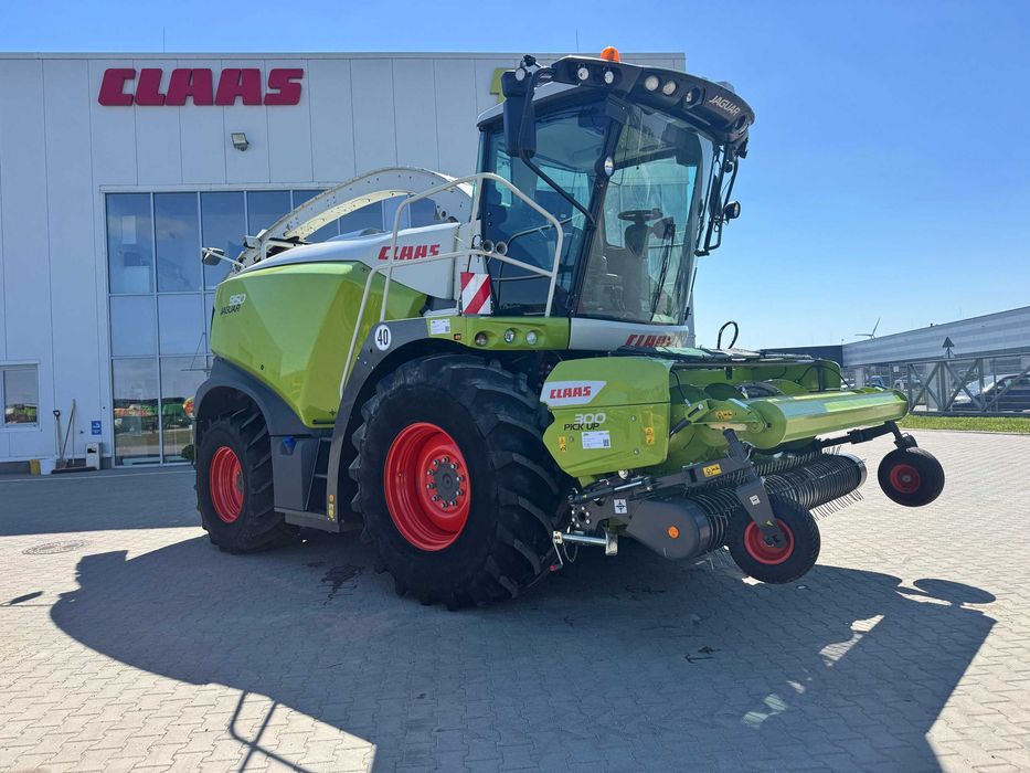 Кормозбиральний комбайн CLAAS Jaguar 950 2022 рік, 1131/702 мото/год