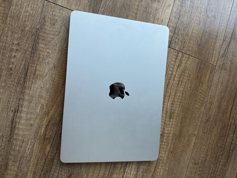 Macbook Air 13 2025 M4 16GB 256SSD