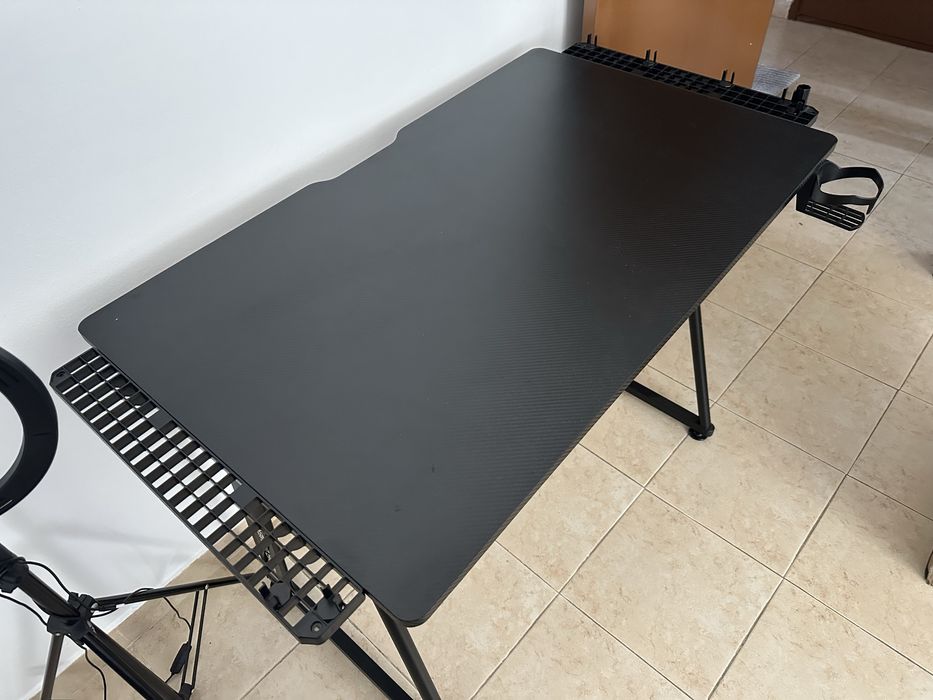 Mesa Alpha Gaming + tapete rato