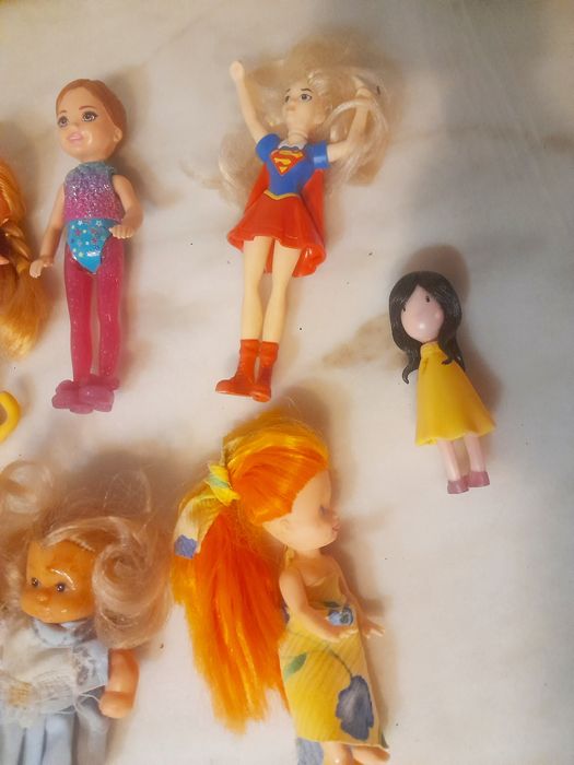 Conjunto de Bonecas Pequenas Diversas Colecções