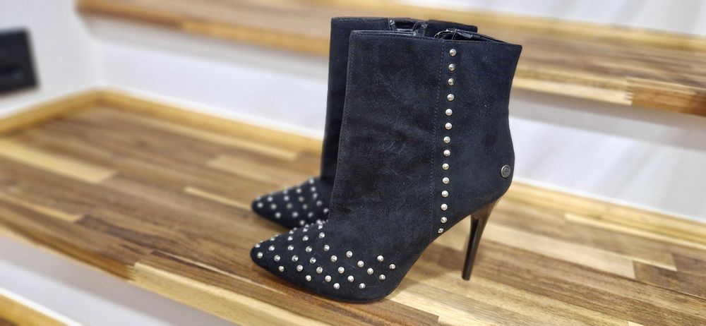 Botki MELROSE na szpilce r. 38 | Ćwieki, Rockowy szyk | Sexy | Szpic