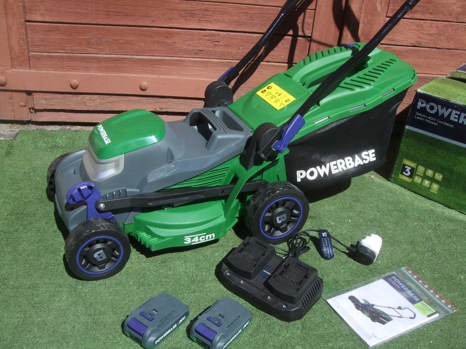 Kosiarka AKUMULATOROWA Powerbase 34 cm, 40V Aku Li-on 2 x 2,5 Ah + Ładowarka KOMPLETNA SUPER STAN. Funkcja Powerbank 5V w akumulatorach.