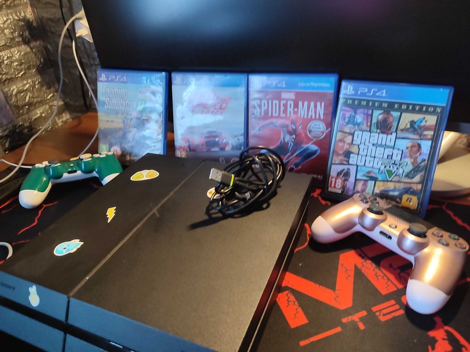 Плей стейшен 4 плюс монитор