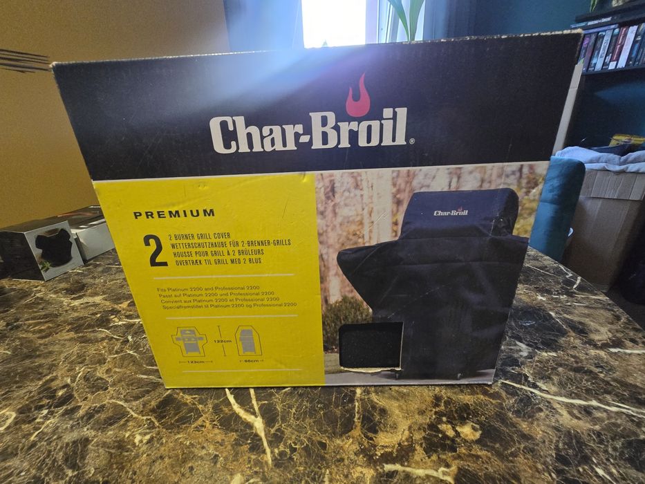 Nowy pokrowiec na gril firmy Char Broil
