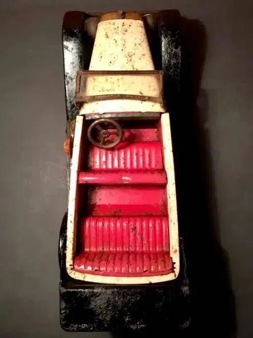 AUTOMÓVEL ANOS 20 - brinquedo com + de 60 anos - 26,5x10x10 cm/s