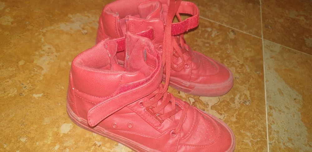 Buty zara 34 35 czerwone za kostkę