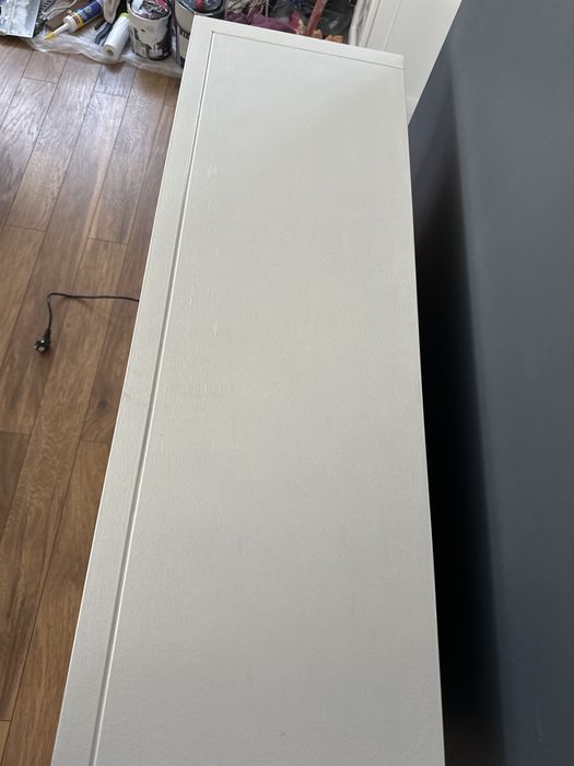 Kominek elektryczny wolnostojacy z funkcją grzania