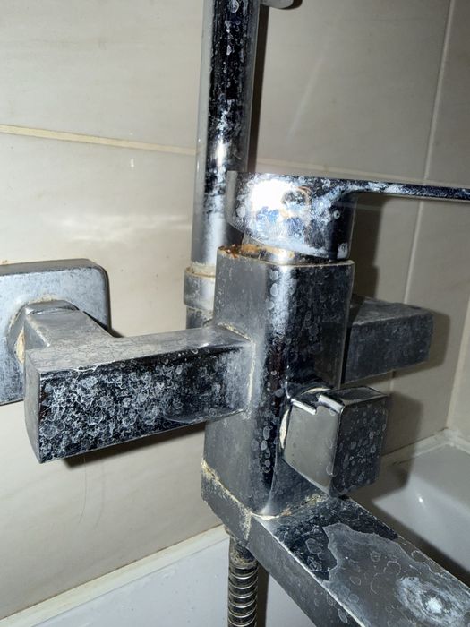 Прибирання квартир хімчистка миття вікон