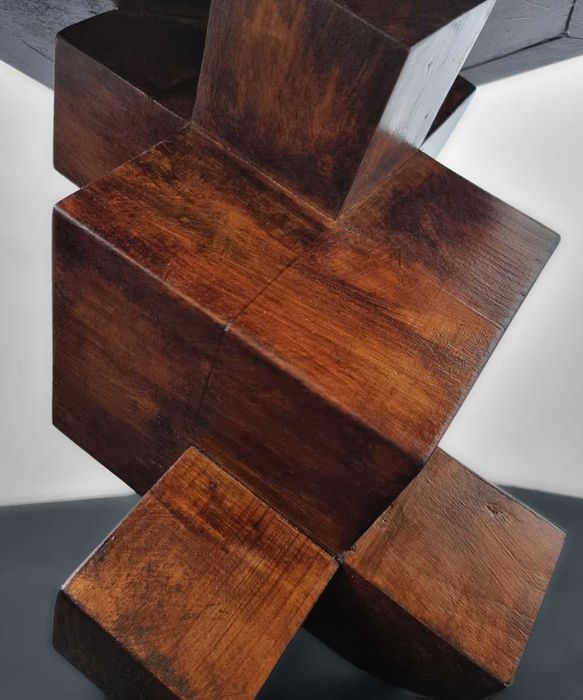 Banco Hexagonal de Madeira