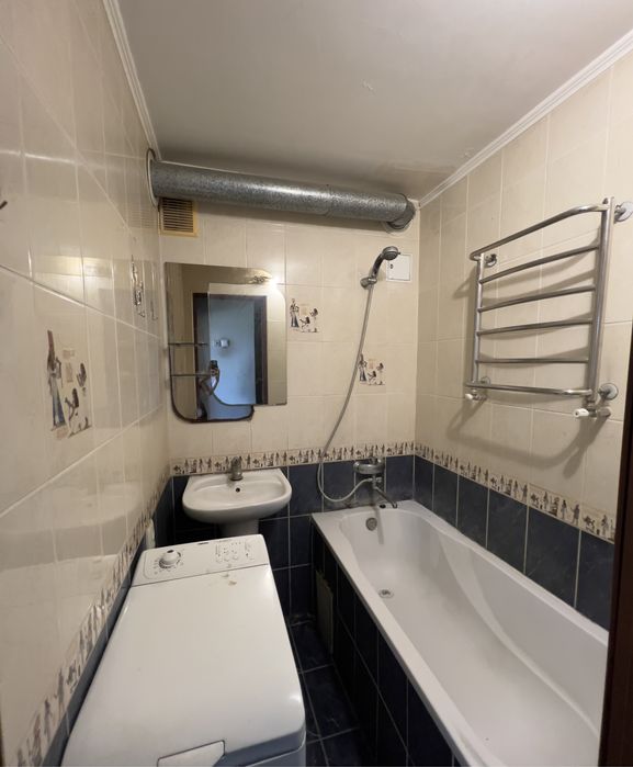 4-к квартира в центрі навпроти готелю Буковина