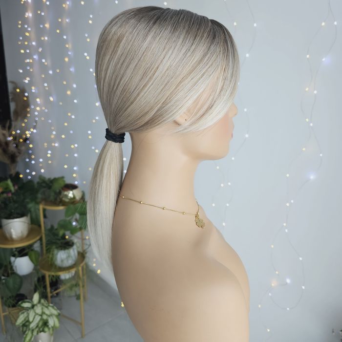 Tupet topper z grzywką beżowy blond 3D z odrostem Wiola 50 cm