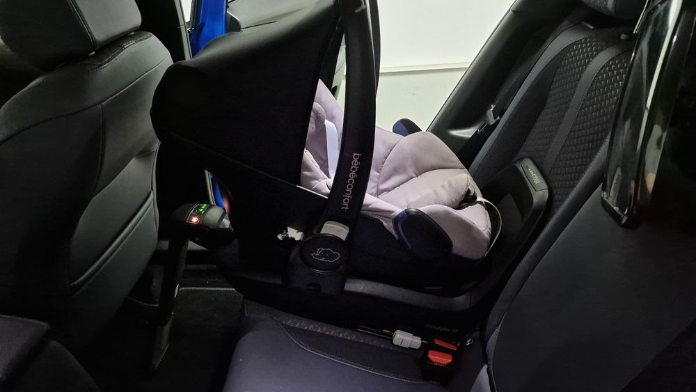 Carrinho bebeconfort 3 em 1 + isofix com pé + adaptador + babycoque