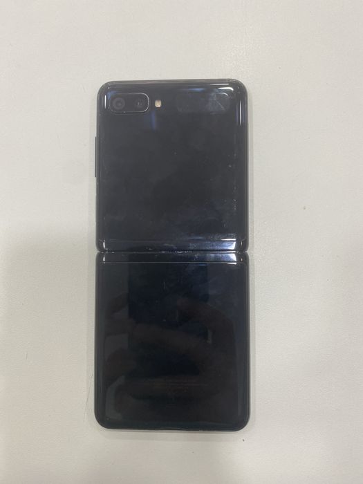 Samsung    Z Flip