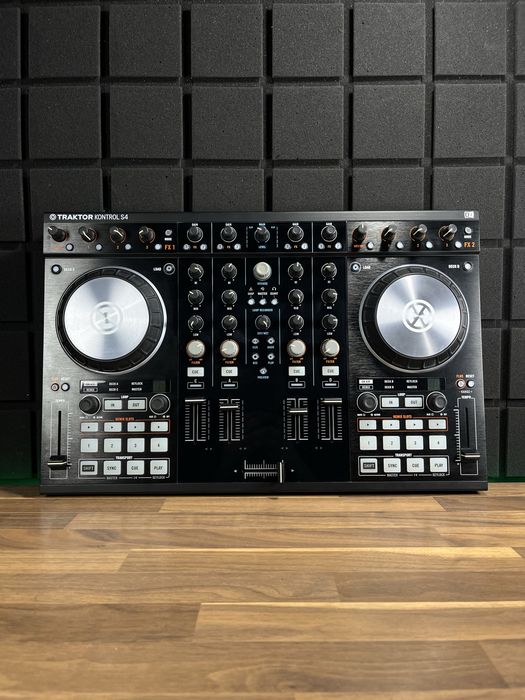 traktor kontrol s4 - Купить студийное оборудование - Цена на OLX.ua