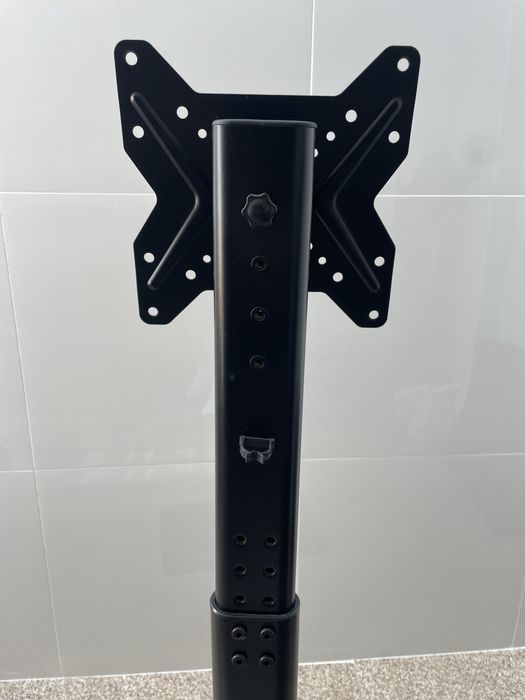 Suporte TV de chão até 45kg