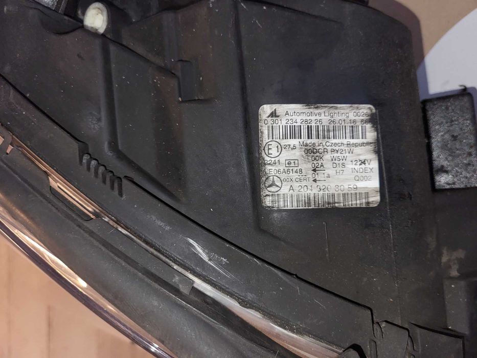 W204 Przedlift Ksenon ze spryskami komplet P+L