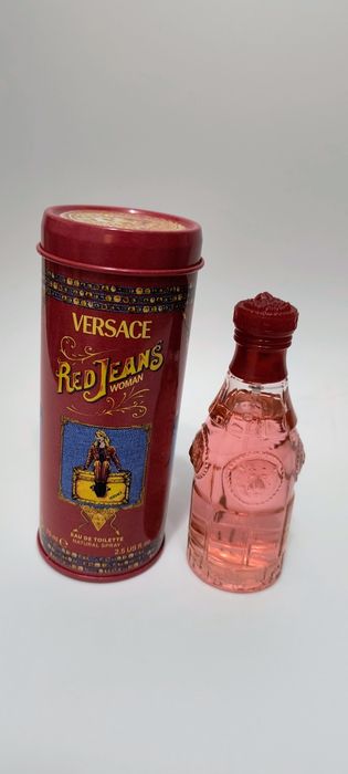 Woda toaletowa Versace red jeans