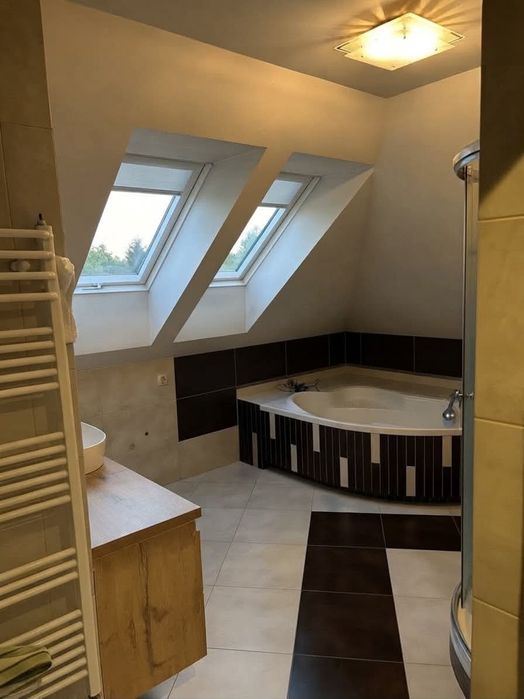 Dom 156m², działka 1000m², budynek gospodarczy 117m²