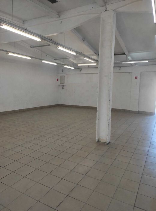 Lokal handlowo-usługowy do wynajęcia 202 m2 + magazyny