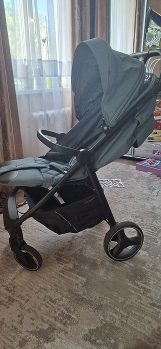 Коляска прогулянкова Carrello Bravo