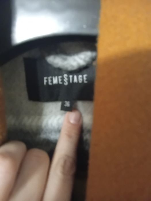 Płaszcz damski Femestage 36