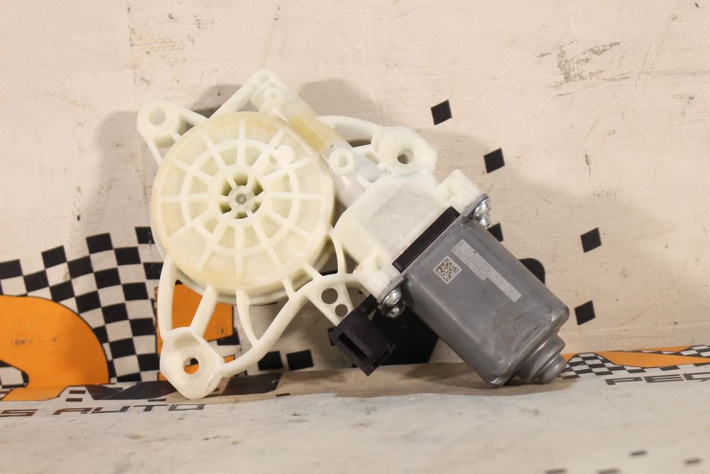 Motor vidro frente esquerdo MERCEDES-BENZ Classe A (W177)