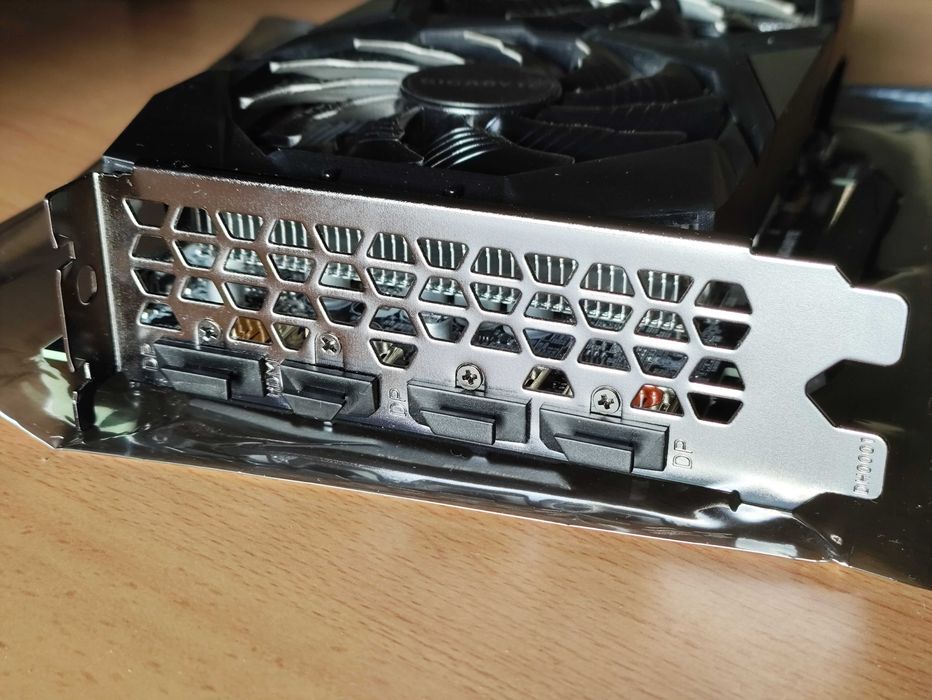 Placa Gráfica Gigabyte RTX 2060 D6 REV