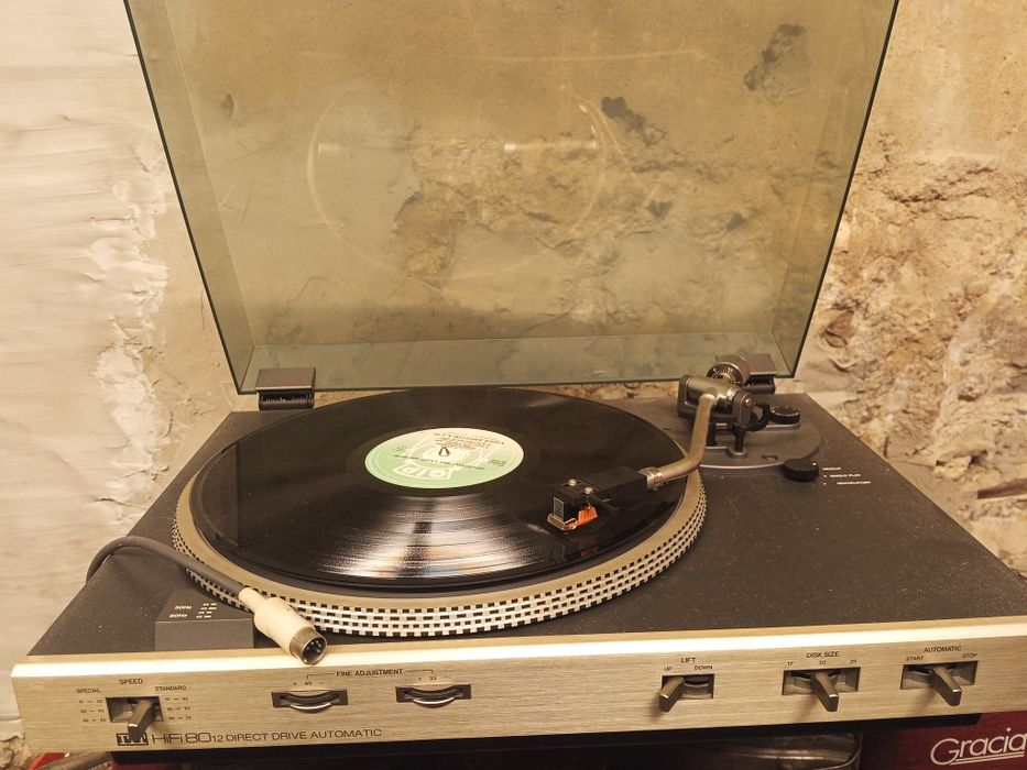 Gramofon ITT HiFi 8012