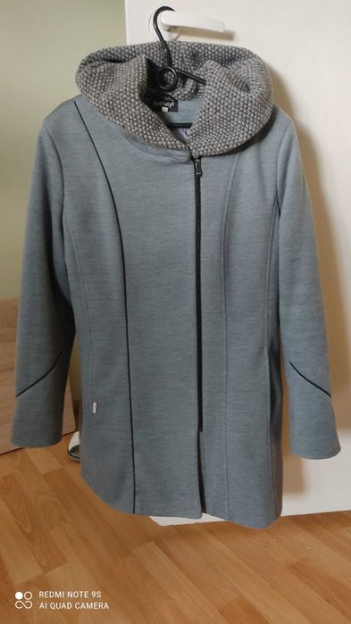 Płaszcz damski rozmiar 44