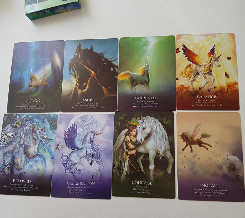 Karty oracle of the unicorns