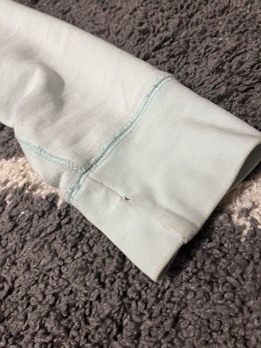 Продам світшот Levis