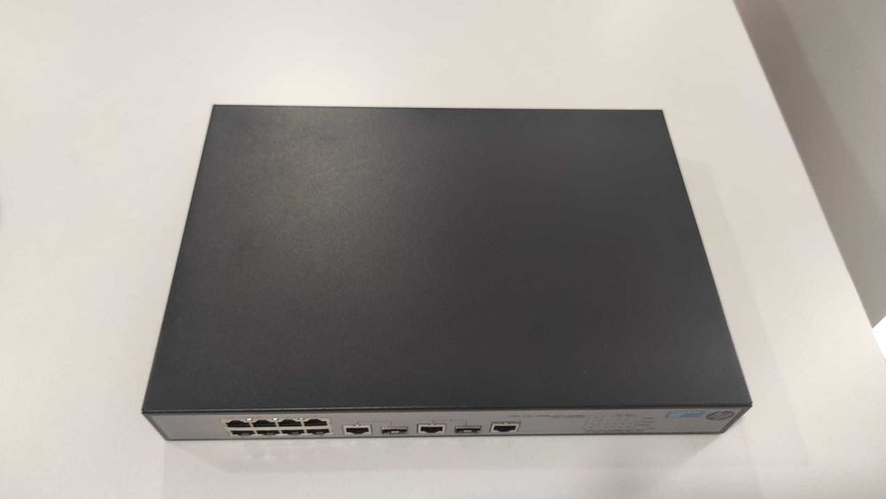HPE OfficeConnect 1910 8 PoE+ Switch (JG537A) (COMO NOVO)