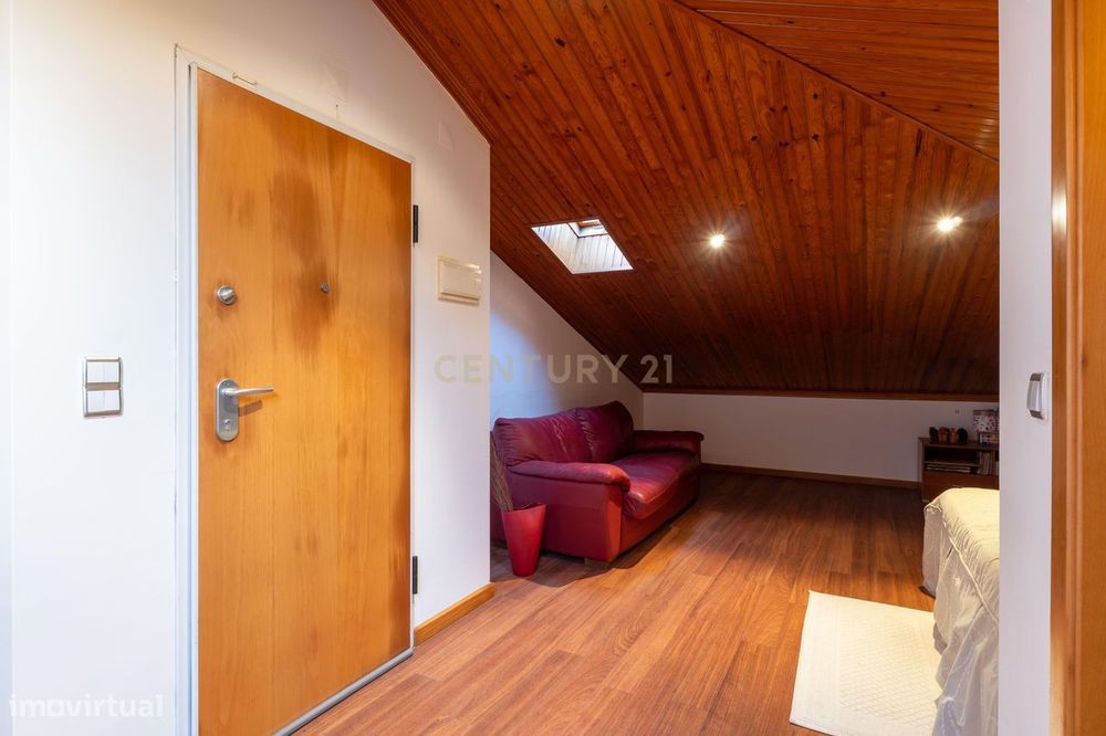 EXCLUSIVO apartamento T3 com o privilégio de contar ainda com um amplo