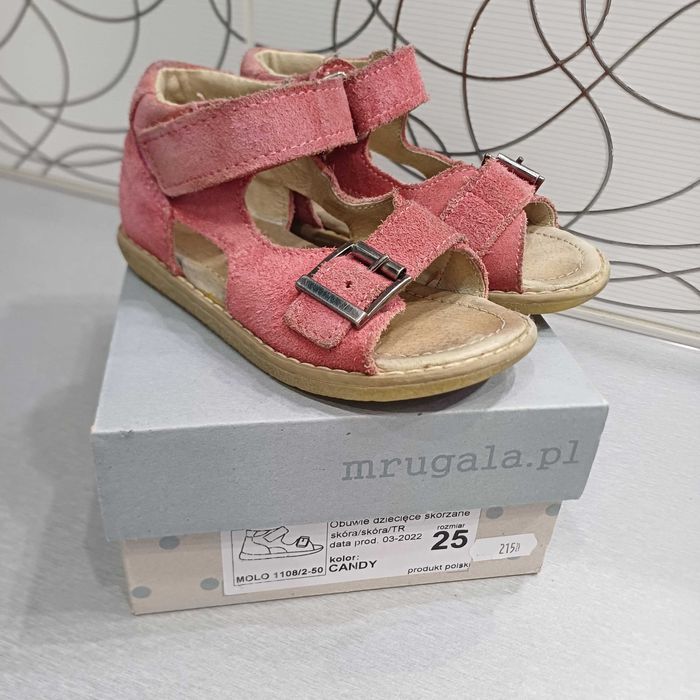 Sandałki skórzane dziewczęce Mrugała r.25