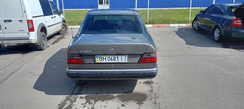 Mersedes w124 E 230