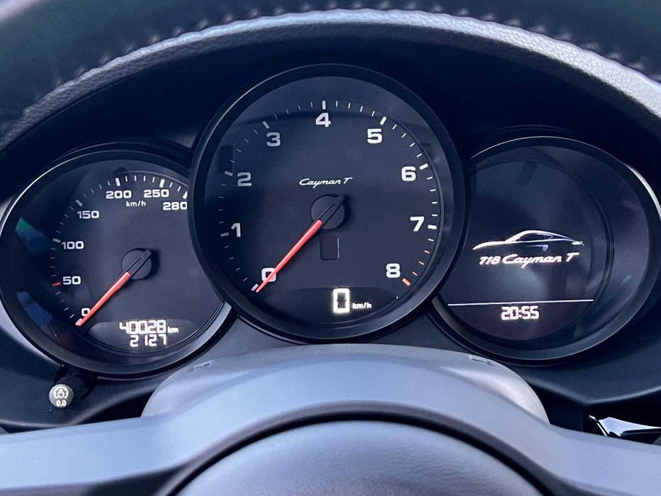 Porsche 718 Cayman T